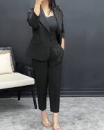 NV55 – Ensemble Élégance : Blazer et Pantalon Unie pour Femme (3 Pièces)