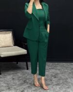 NV55 – Ensemble Élégance : Blazer et Pantalon Unie pour Femme (3 Pièces)